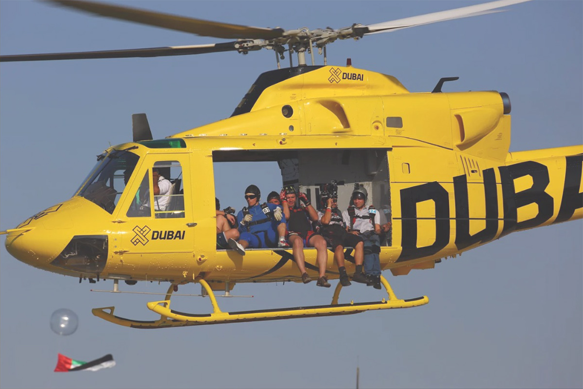 Discover the Magic of Dubai from the Sky: Unforgettable Helicopter Sightseeing at Atlantis